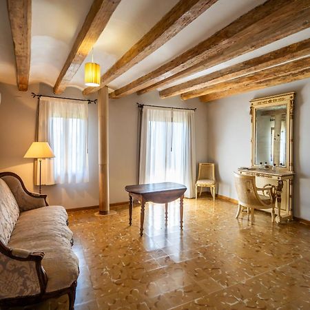 Lo Palauet De La Muralla Balaguer Exteriér fotografie