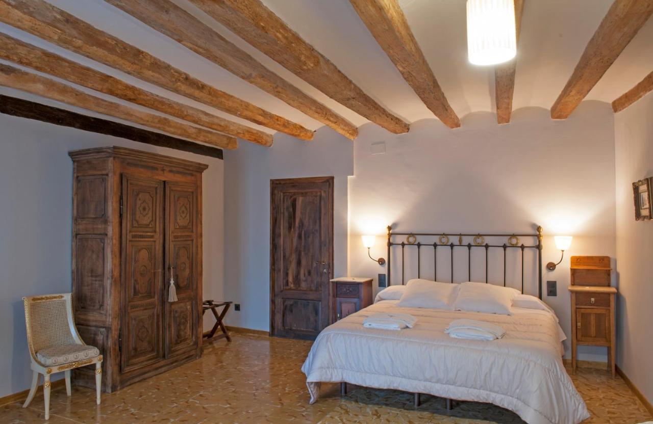 Lo Palauet De La Muralla Balaguer Exteriér fotografie