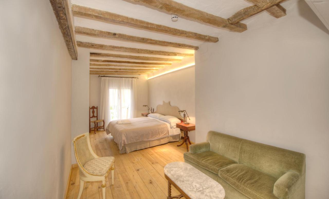 Lo Palauet De La Muralla Balaguer Exteriér fotografie